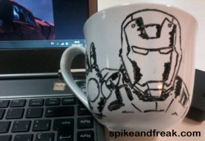 taza pintada con imagen de Ironman