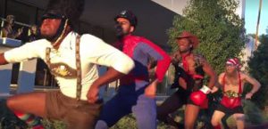 tíos hilarantes en halloween