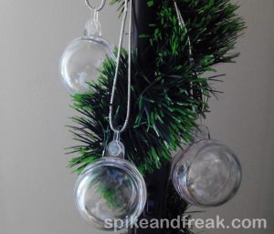 3 bolas de navidad vacías